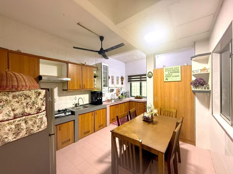 2-storey Terraced House for Sale in Puchong (Selangor) - Akmal Zakaria - PropertyGuru.com.my