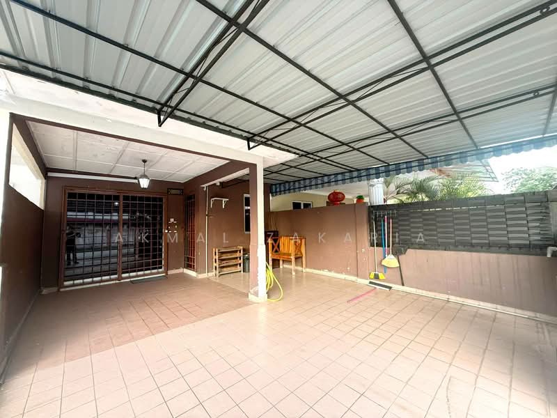 2-storey Terraced House for Sale in Puchong (Selangor) - Akmal Zakaria - PropertyGuru.com.my