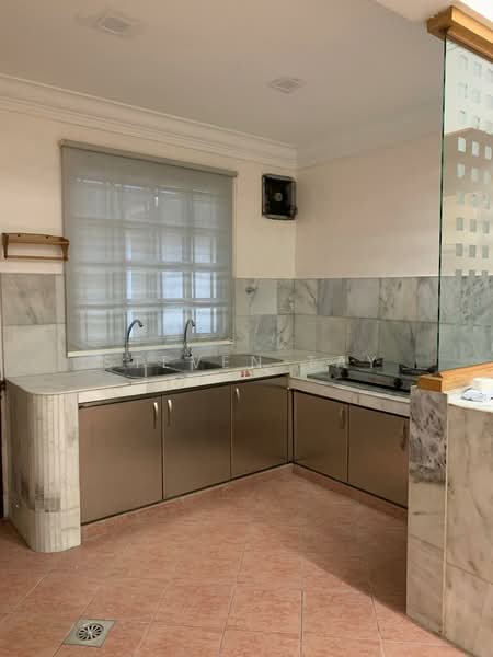 2-storey Terraced House for Sale in Taman Serdang Raya (Seri Kembangan) - Steven Tay - Kitchen - PropertyGuru.com.my