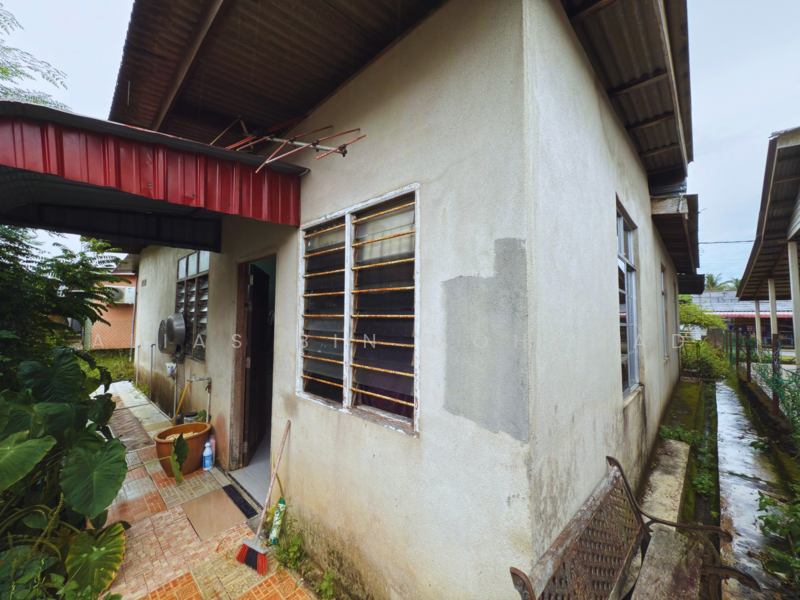 [TERMURAH]Rumah Banglo Setingkat di Kg. Bukit Sawa, Marang, Terengganu untuk Untuk Dijual - RM 185,000, Mac 2026 - Exterior - PropertyGuru.com.my