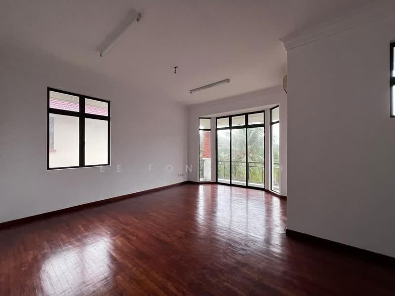 Semi-Detached House for Sale in Taman Perling (Perling) - Ee Fong Toh - Living Room - PropertyGuru.com.my
