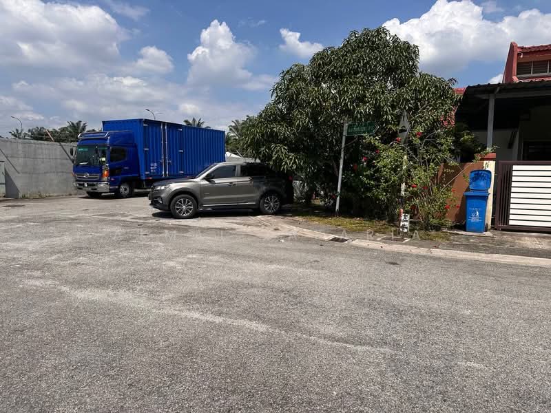 1-storey Terraced House for Sale in Shah Alam (Selangor) - Akmal Zakaria - PropertyGuru.com.my