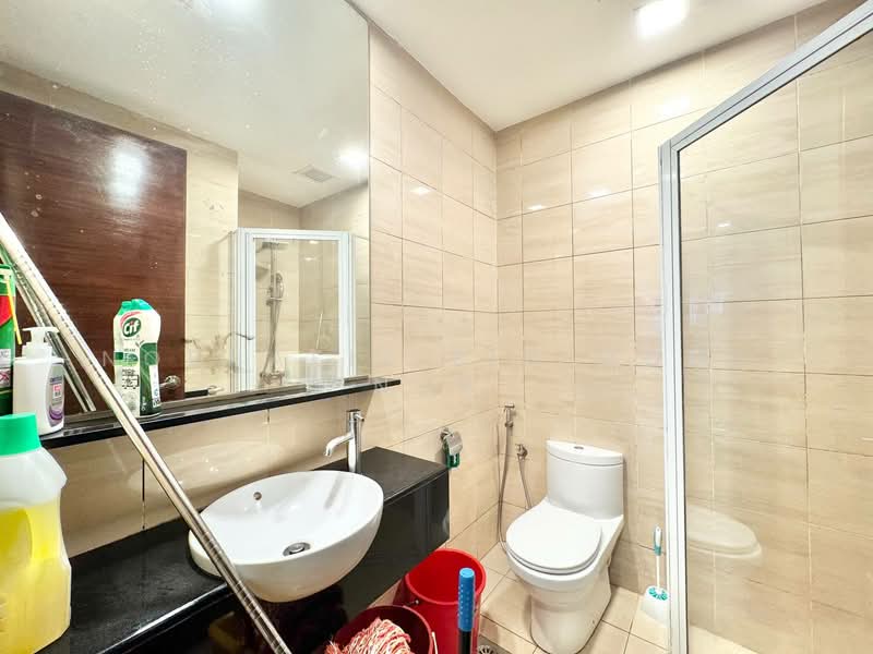 Service Residence for Sale at Marc Residence - Norhafiz Bin Mohd Nor - Bathroom - PropertyGuru.com.my