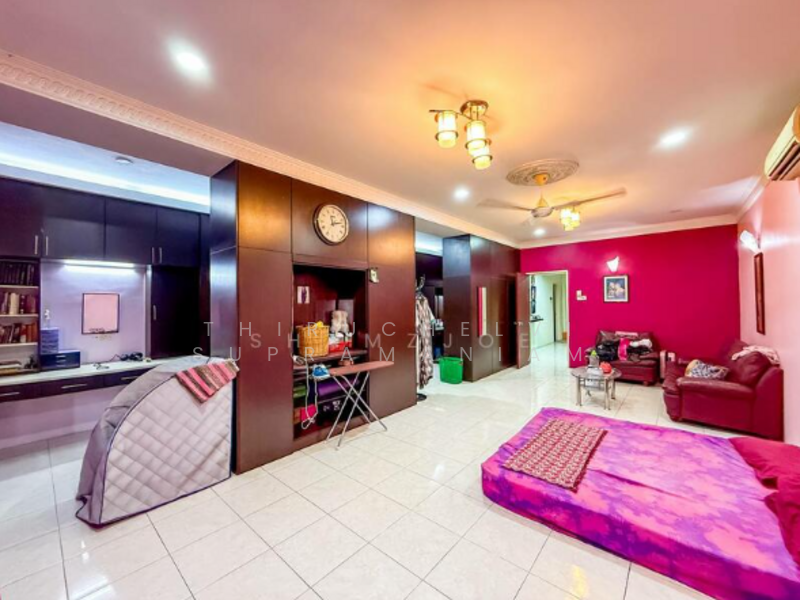 2-storey Terraced House for Sale in Puchong (Selangor) - Thiruchelvi Supramaniam - Living Room - PropertyGuru.com.my