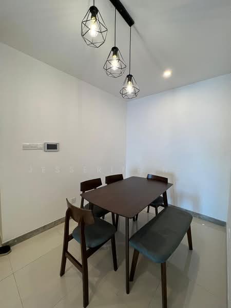 Service Residence for Rent at R&F Princess Cove Phase 1 - Jesserine Neo - Dining Room - PropertyGuru.com.my