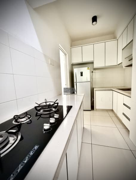 Kondominium untuk Dijual di 10 Island Resort - Jeanette Hee - Kitchen - PropertyGuru.com.my