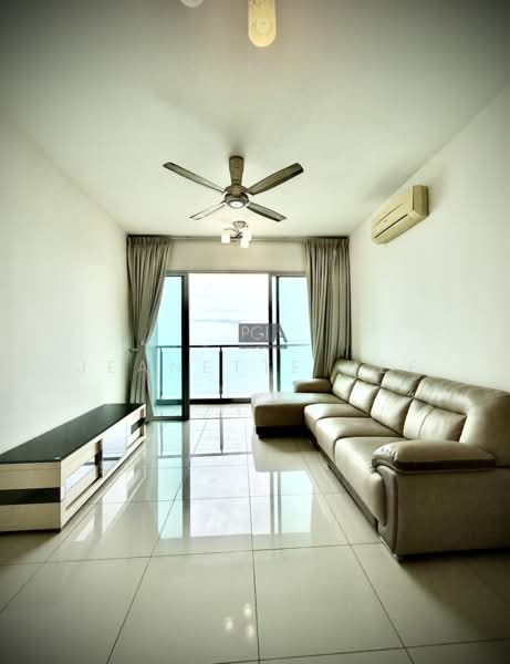 Kondominium untuk Dijual di 10 Island Resort - Jeanette Hee - Living Room - PropertyGuru.com.my