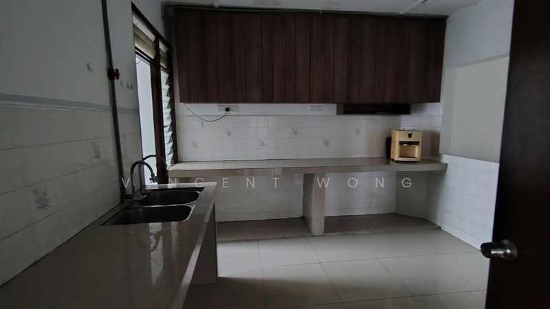 Sri Angsana Hilir untuk Untuk Disewa - RM 1,700 /bulan, Feb 2026 - Kitchen - PropertyGuru.com.my