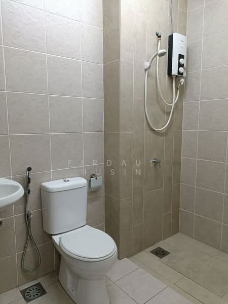 3-storey Terraced House for Sale in Bandar Country Homes (Rawang) - Firdaus Husin - PropertyGuru.com.my