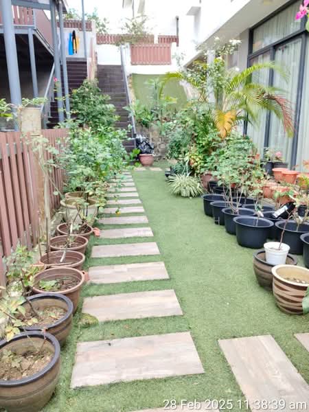 Rumah Berkembar untuk Dijual di Taman Equine (Seri Kembangan) - SHAMSIAH AJMAIN - Garden - PropertyGuru.com.my