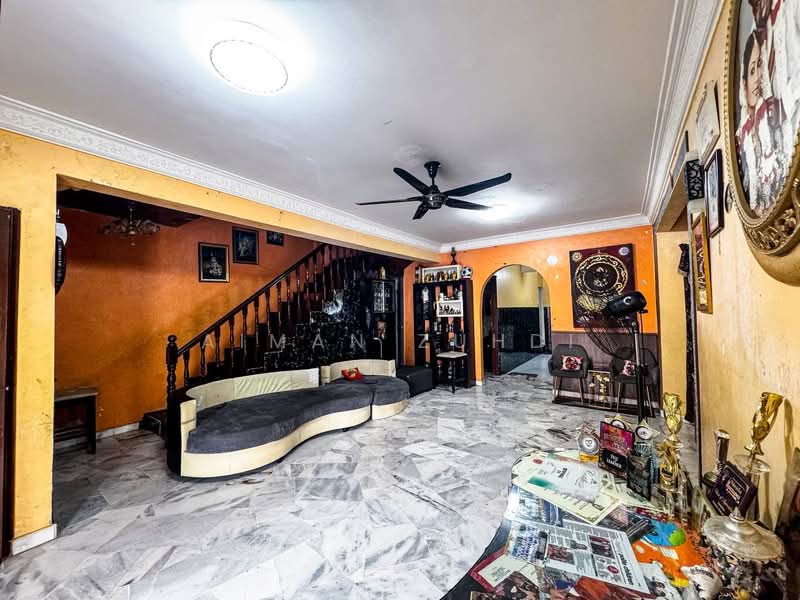 Terraced House for Sale in Rawang (Selangor) - AIMAN ZUHDI - Living Room - PropertyGuru.com.my