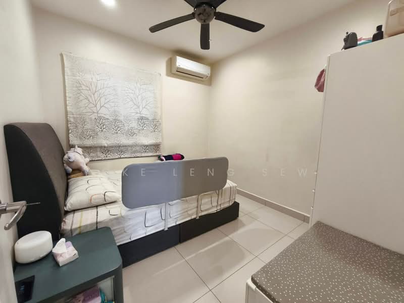 Condominium for Sale at Atmosfera Kondominium - Yoke Leng Sew - Bedroom - PropertyGuru.com.my