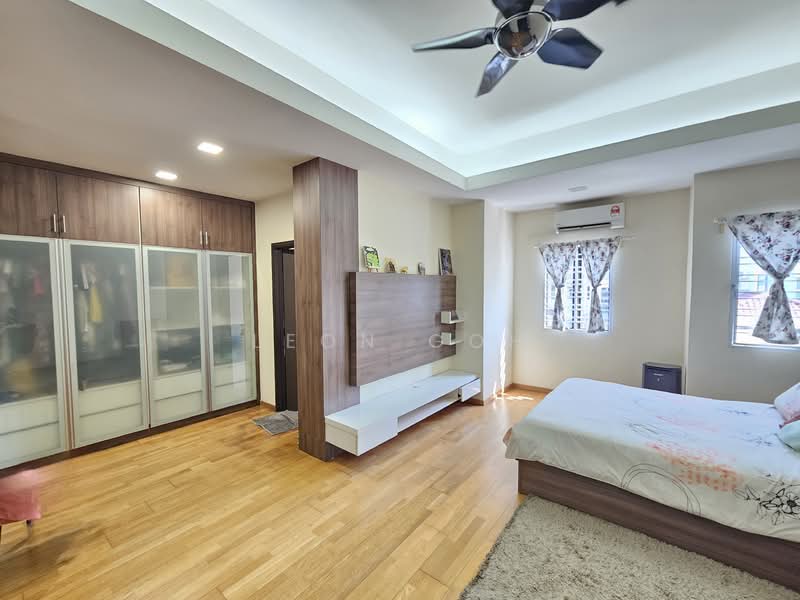 Telok Gadong Besar untuk Untuk Dijual - RM 850,000, Feb 2026 - Bedroom - PropertyGuru.com.my