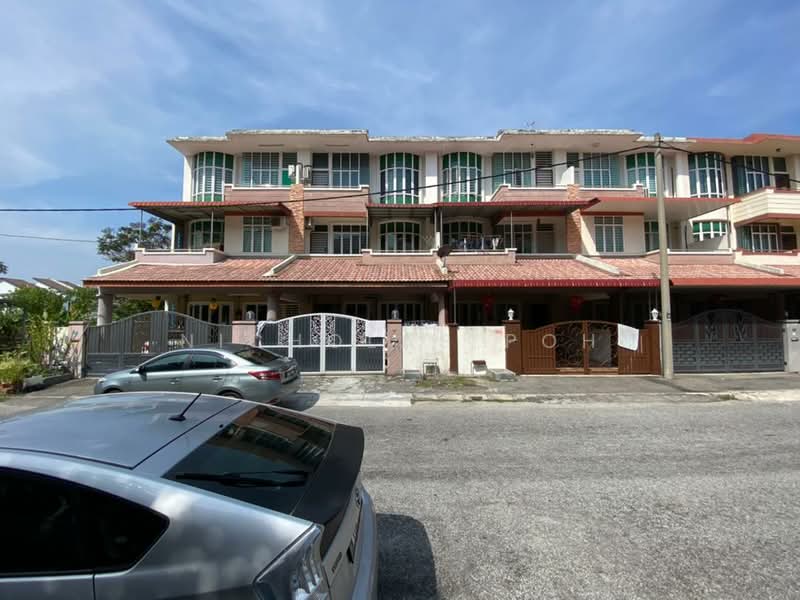 2.5-storey Terraced House for Sale in Ipoh (Perak) - Nicholas Poh - Exterior - PropertyGuru.com.my
