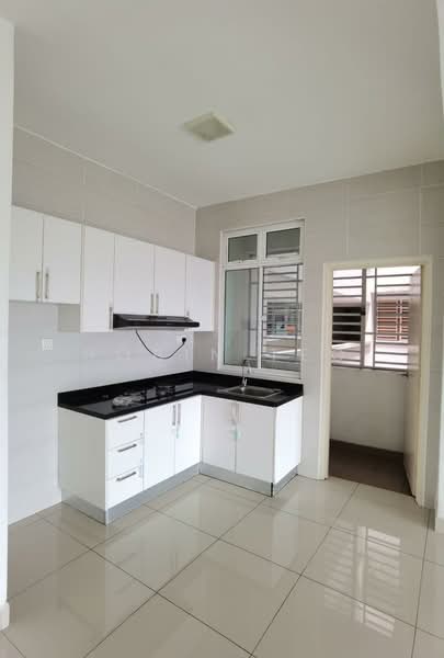 Apartment for Sale at Perling Heights Apartments - Robin Teo - Kitchen - PropertyGuru.com.my