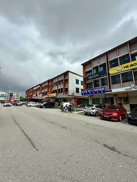 Shop for Rent in Taman Desa Cemerlang (Ulu Tiram) - Jemie . - Exterior - PropertyGuru.com.my