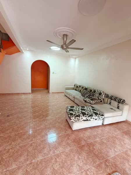 2-storey Terraced House for Sale in Bukit Indah (Iskandar Puteri (Nusajaya)) - Anson Hiong - Living Room - PropertyGuru.com.my