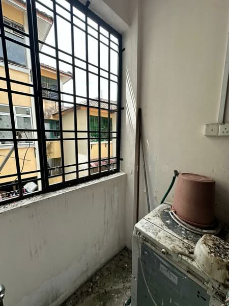 Flat for Sale at Flat Taman Perling - Robin Teo - Balcony - PropertyGuru.com.my