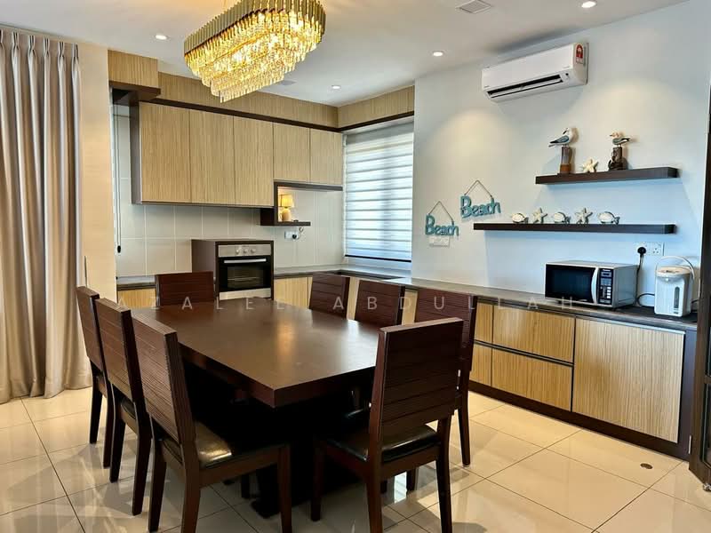 Twin Villa for Rent in Balok (Pahang) - Azalee Abdullah - Dining Room - PropertyGuru.com.my