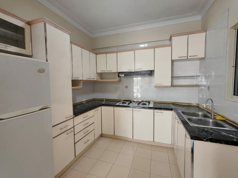 Condominium for Sale at Gold Coast Resort Condominium - S J Foo - Kitchen - PropertyGuru.com.my