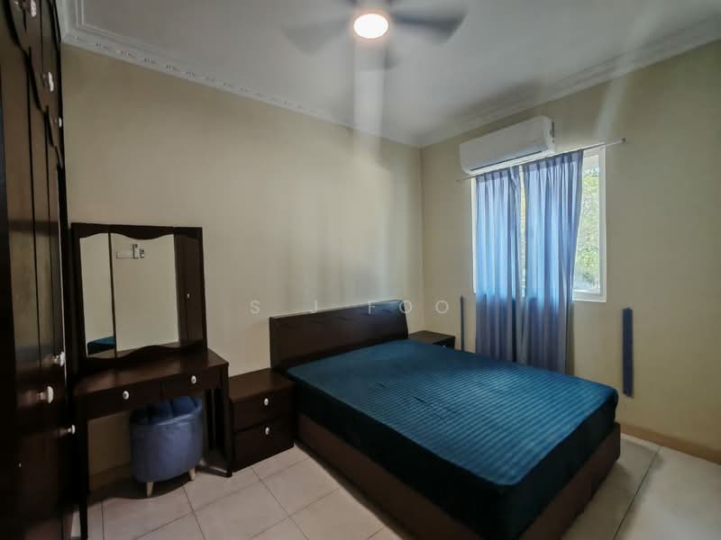 Condominium for Sale at Gold Coast Resort Condominium - S J Foo - Bedroom - PropertyGuru.com.my
