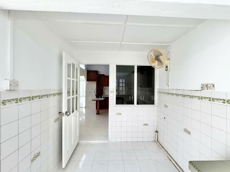 2-storey Terraced House for Sale in Usj 9 (Subang Jaya) - Firdaus Husin - Kitchen - PropertyGuru.com.my