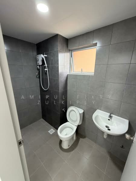 Condominium for Rent at Residensi Sateria - Amirul Fikry Zulkifly - Bathroom - PropertyGuru.com.my