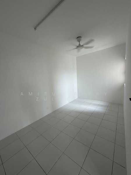 Condominium for Rent at Residensi Sateria - Amirul Fikry Zulkifly - Interior - PropertyGuru.com.my