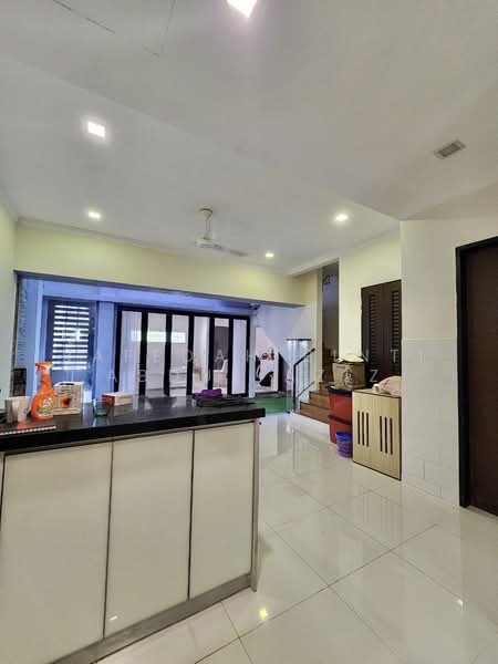 2-storey Terraced House for Sale in Denai Alam (Shah Alam) - Rafedah Binti Abdul Aziz - Kitchen - PropertyGuru.com.my