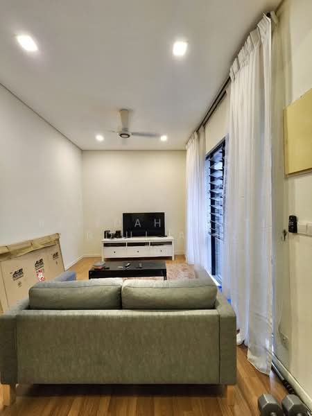 2-storey Terraced House for Sale in Denai Alam (Shah Alam) - Rafedah Binti Abdul Aziz - Living Room - PropertyGuru.com.my