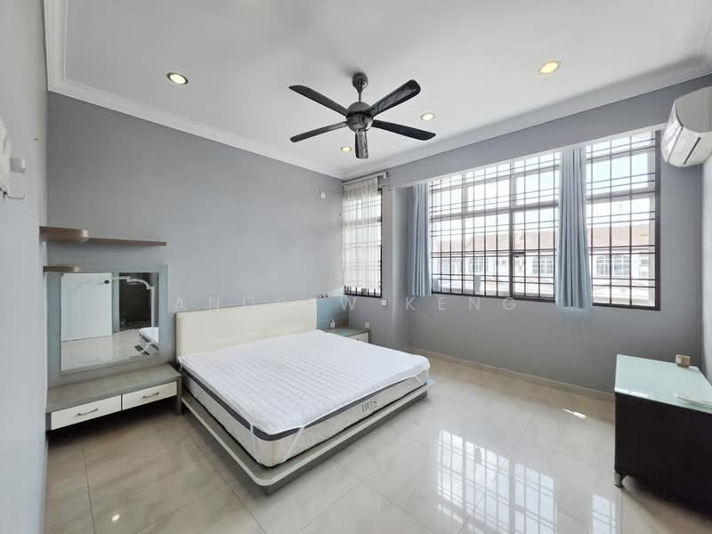2-storey Terraced House for Rent in Taman Daya (Johor Bahru) - Andrew Keng - Bedroom - PropertyGuru.com.my