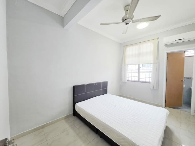 2-storey Terraced House for Rent in Taman Daya (Johor Bahru) - Andrew Keng - Bedroom - PropertyGuru.com.my