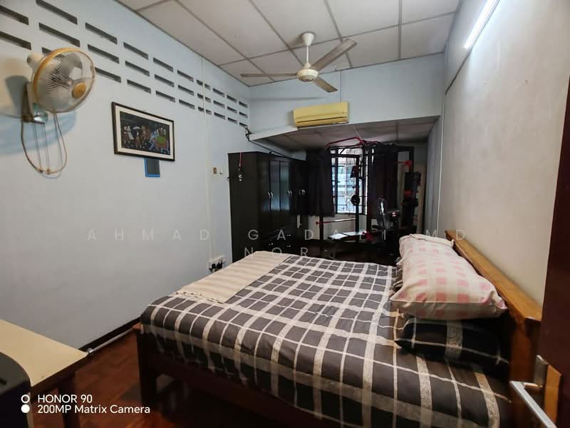 Taman Seputeh untuk Untuk Dijual - RM 1,150,000, Feb 2026 - Bedroom - PropertyGuru.com.my