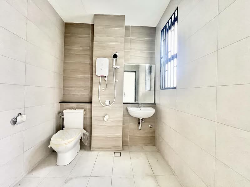 2-storey Terraced House for Sale in Elmina (Shah Alam) - Faisal Abu Omar - Bathroom - PropertyGuru.com.my