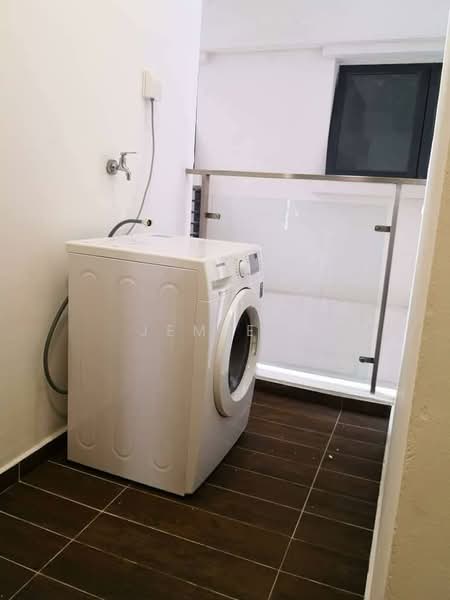 Condominium for Rent at Amberside @ Country Garden Danga Bay - Jemie . - Balcony - PropertyGuru.com.my