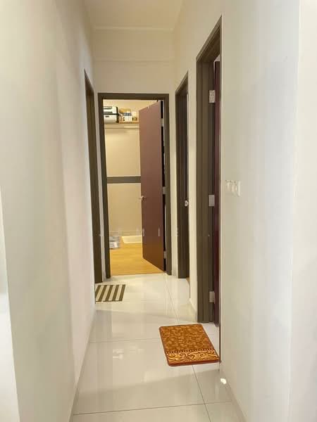 Condominium for Rent at Amberside @ Country Garden Danga Bay - Jemie . - Corridor - PropertyGuru.com.my