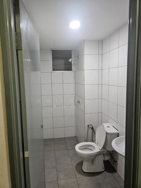 The Stone untuk Untuk Disewa - RM 1,100 /bulan, Mac 2026 - Bathroom - PropertyGuru.com.my
