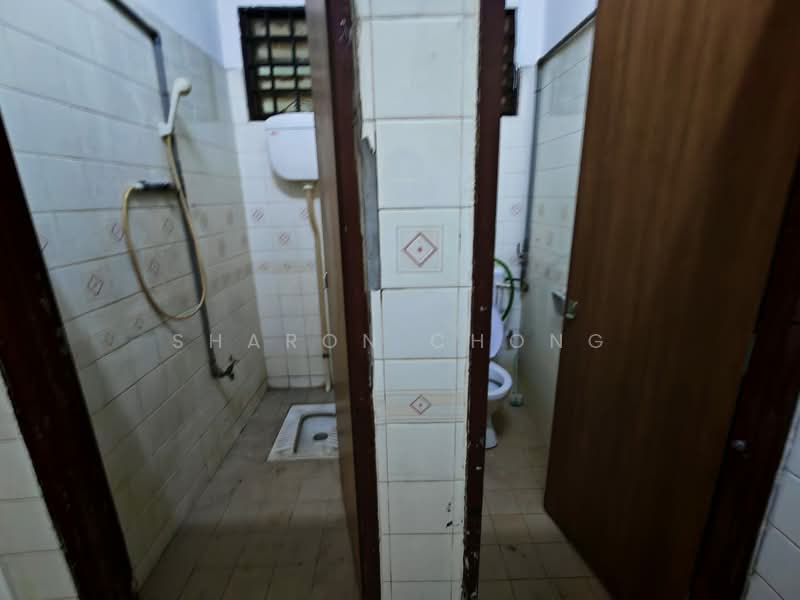 Terrace Factory for Rent in Johor Bahru (Johor) - Sharon Chong - Bathroom - PropertyGuru.com.my