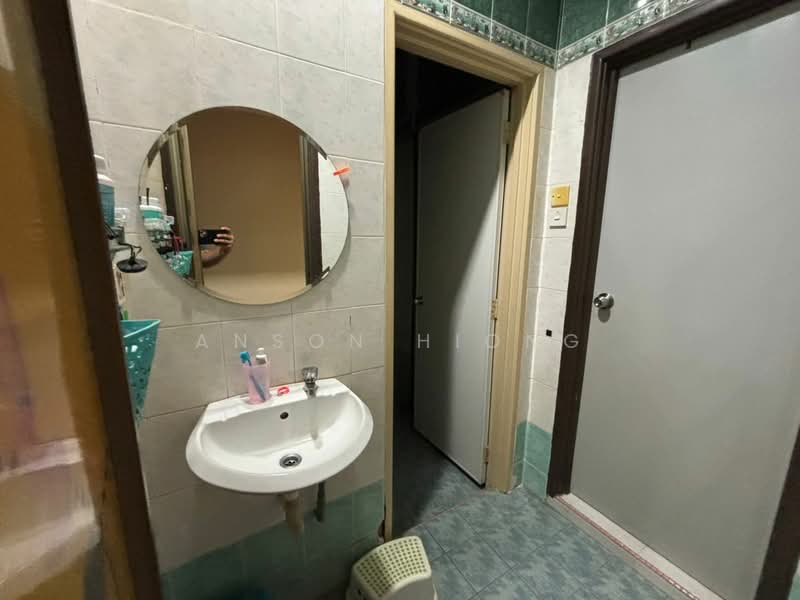 Jalan Bakti 5x @ Mutiara Rini untuk Untuk Dijual - RM 668,000, Feb 2026 - Bathroom - PropertyGuru.com.my