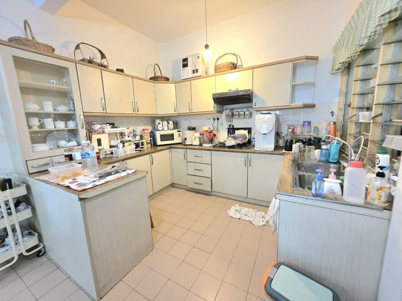 2-storey Terraced House for Sale in Ampang Jaya (Ampang) - Faisal Abu Omar - Kitchen - PropertyGuru.com.my