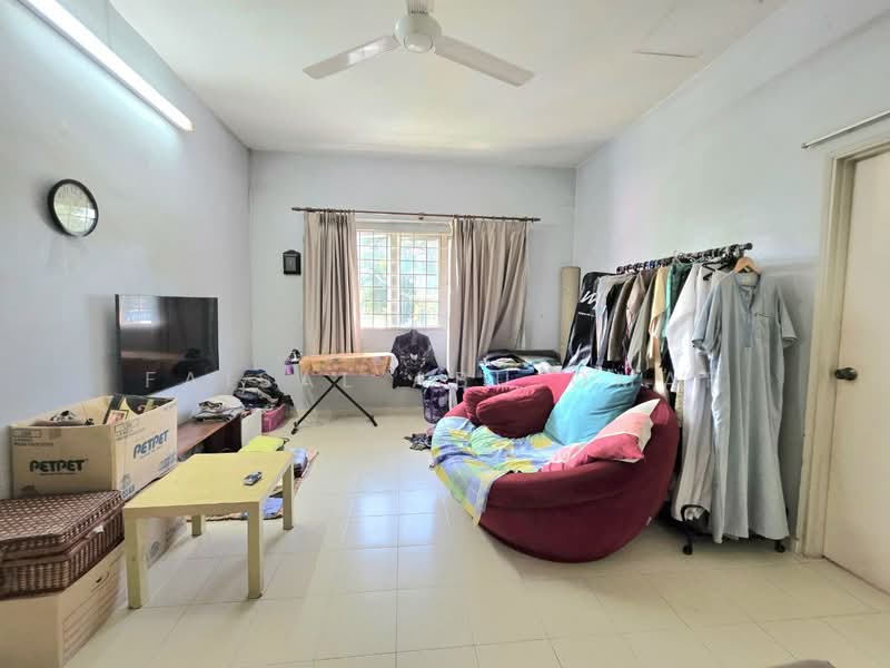 2-storey Terraced House for Sale in Ampang Jaya (Ampang) - Faisal Abu Omar - Living Room - PropertyGuru.com.my