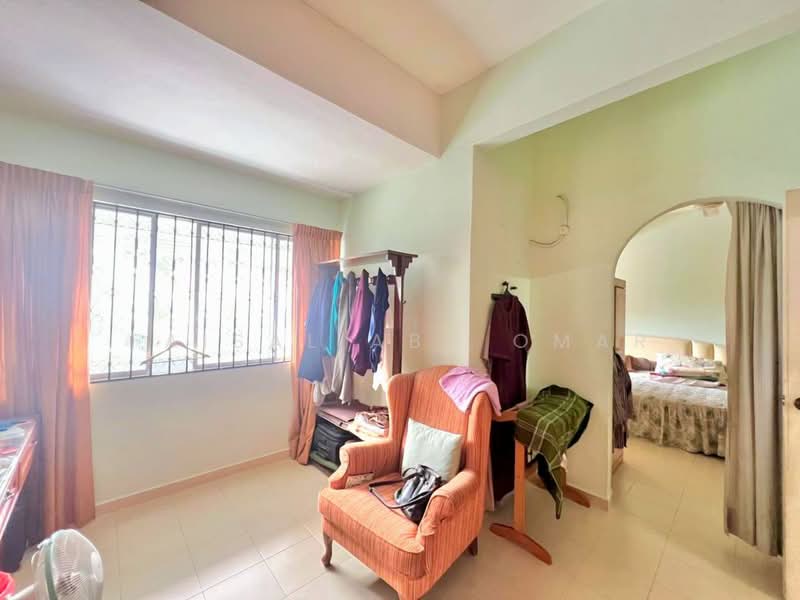 2-storey Terraced House for Sale in Ampang Jaya (Ampang) - Faisal Abu Omar - Bedroom - PropertyGuru.com.my