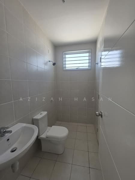 Irama Sendayan 2 untuk Untuk Dijual - RM 440,000, Feb 2026 - Bathroom - PropertyGuru.com.my