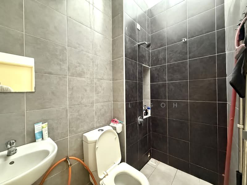 2-storey Terraced House for Sale in Setia Indah (Setia Alam) - GABRIEL GOH - Bathroom - PropertyGuru.com.my