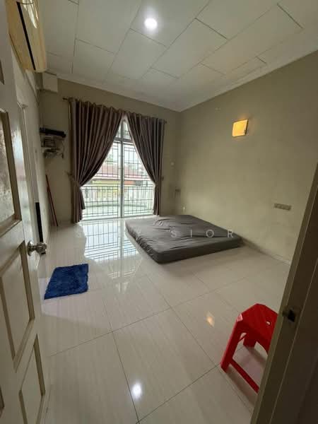 2-storey Terraced House for Sale in Taman Desa Skudai (Skudai) - Suny Sior - Bedroom - PropertyGuru.com.my
