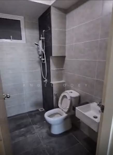 Condominium for Rent at QuayWest Residence - Angel Goey - Bathroom - PropertyGuru.com.my