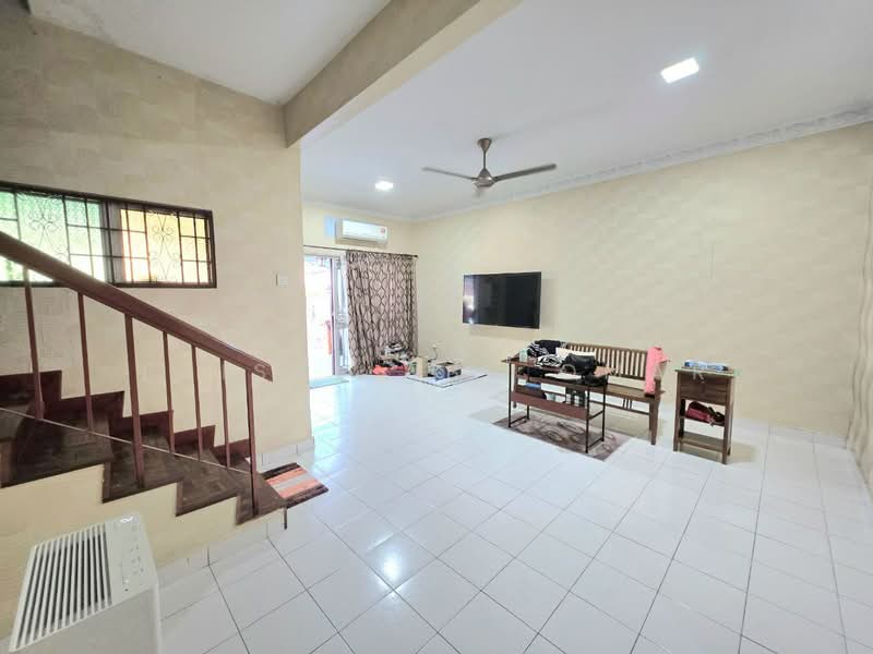 Desa Coalfields 1 untuk Untuk Dijual - RM 449,000, Mac 2026 - Living Room - PropertyGuru.com.my