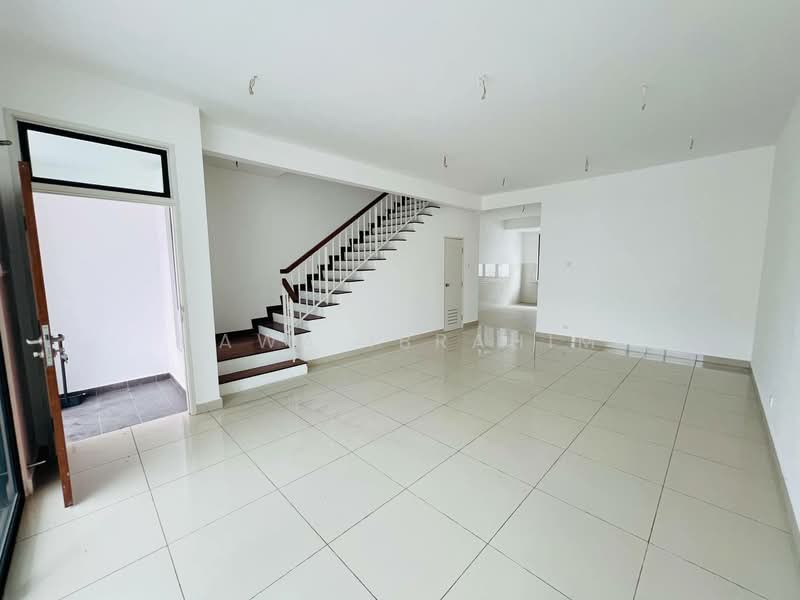 MUTIARA HILLS, SEMENYIH untuk Untuk Dijual - RM 560,000, Mac 2026 - Living Room - PropertyGuru.com.my