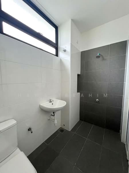 MUTIARA HILLS, SEMENYIH untuk Untuk Dijual - RM 560,000, Mac 2026 - Bathroom - PropertyGuru.com.my