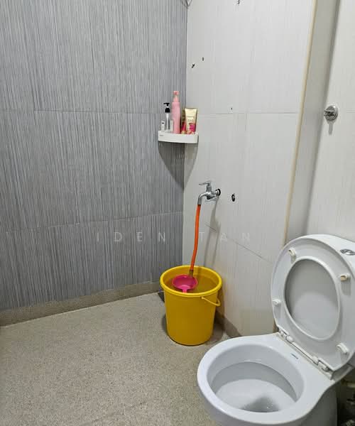 2-storey Terraced House for Sale in Taman Gaya (Ulu Tiram) - Iden Tan - Bathroom - PropertyGuru.com.my